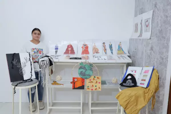 student-work-fashion-1-15-64928106d30cb